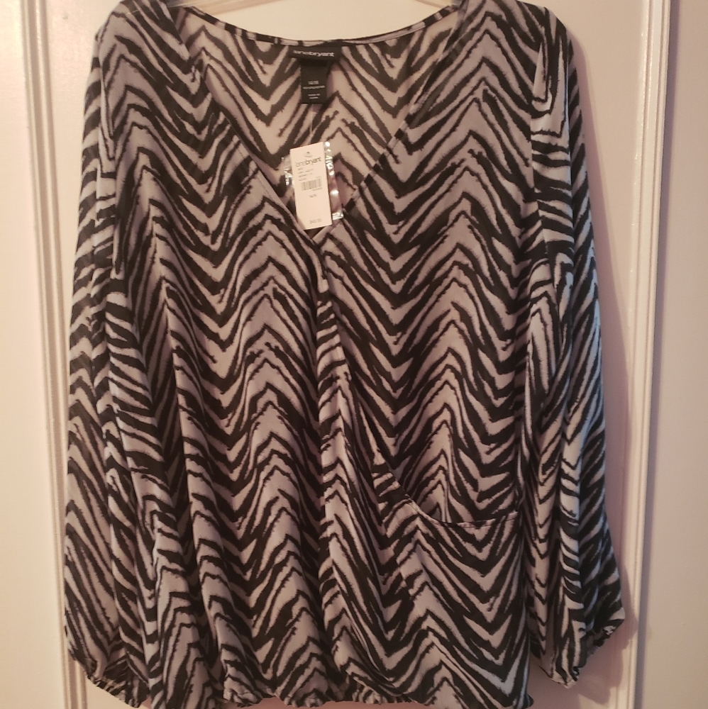 Long sleeve blouse size 14/16
